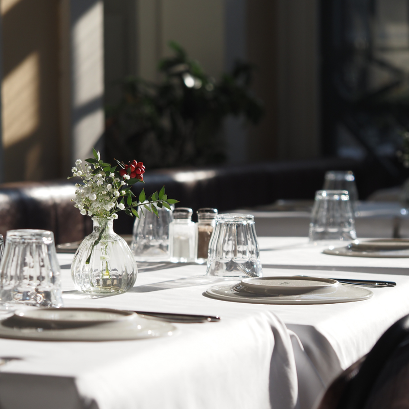 Kitchen & Dining
